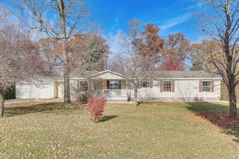 Rochester Vacation Rental | 3BR | 2BA | 2 Steps to Enter | 1,600 Sq Ft