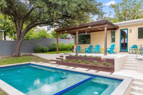 Welcome to The Casa -  equipped with a resort-like pool