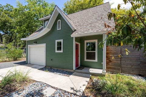 In the Green - Exterior / Driveway Parking and 1 car garage