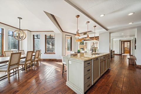 Huge Chef's Kitchen  - Seats up to 14  at 2 tables