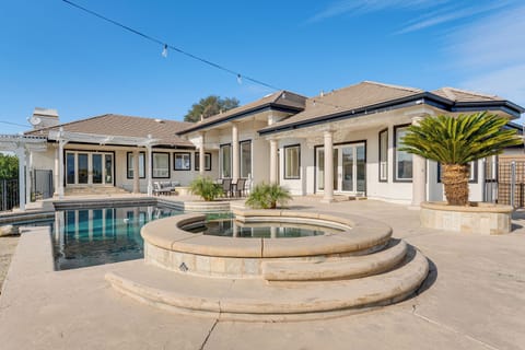 Private Pool (Unheated Spa Area)