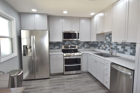 Beautiful kitchen with new applicances