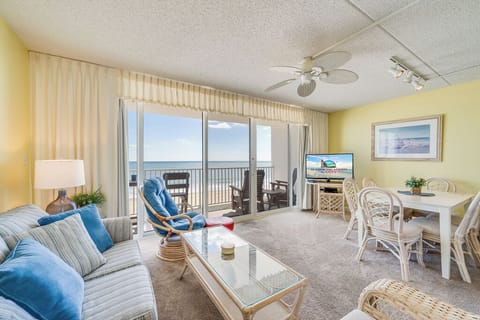 Welcome to Sea Gate 606!