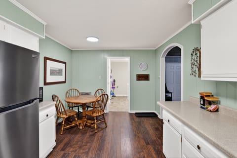 Floor, Flooring, Indoors, Dining Room, Dining Table