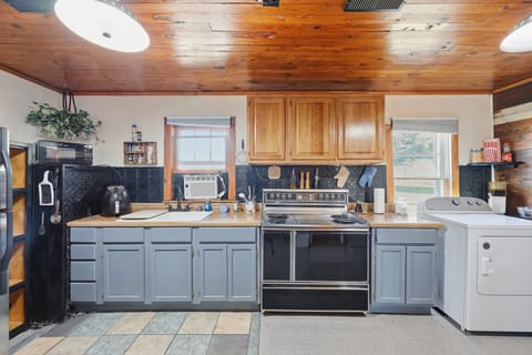 Indoors, Kitchen, Appliance, Washer, Cooktop