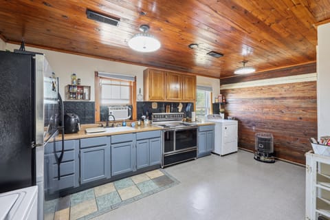 Indoors, Kitchen, Hardwood, Appliance, Refrigerator