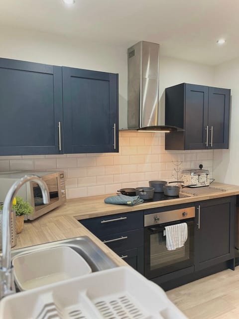 Cook, Chat & Create Memories