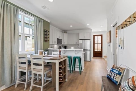 The open, airy space of each villa gives a great gathering space for the large groups it can accomodate. 