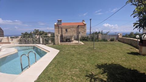 Unwind and Enjoy the Poolside Green Space