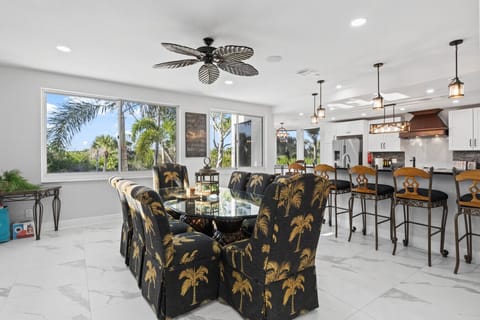 Tropical flair meets chef-inspired kitchen vibes.