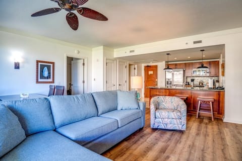 Chic yet cozy—this stylishly furnished living room with coastal accents offers the ultimate retreat for your Hawaiian escape HKH-211