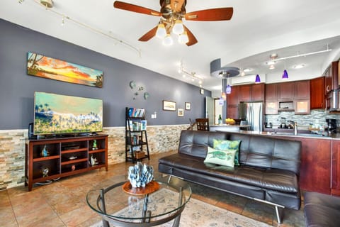 Sophisticated charm spills from every perfectly styled surface. NAP-B26