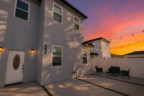 Welcome to your modern retreat! Enjoy the striking, contemporary exterior