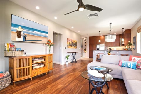 Open concept living room perfect for family time HLI-7A