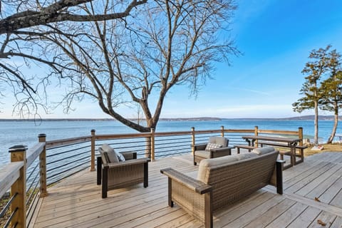 Lake views from the back deck with cozy accommodations!