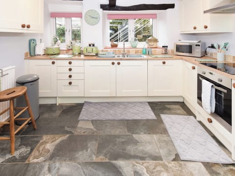 Kitchen | The Old Farm House, Yealand Redmayne