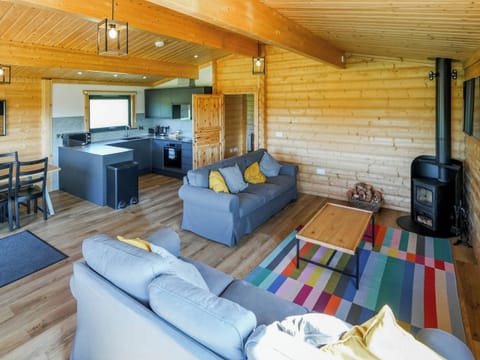 Open plan living space | Binneford Holiday lodges - Primrose Lodge - Binneford Holiday Lodges, Hittisleigh