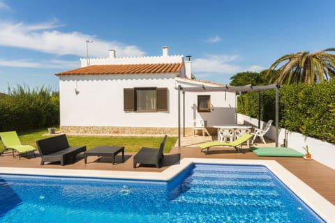 Swimmingpool and terrace, backyard