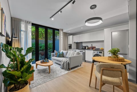 The Kenilworth 1 Bedroom Quite Sanctuary (32945)