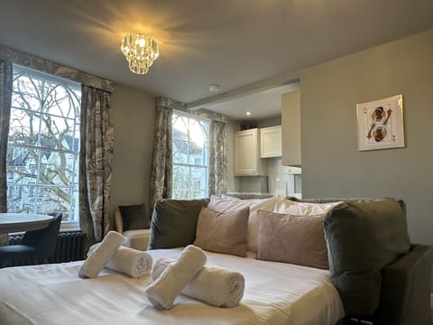 Diamonds: open plan lounge, dining & kitchen