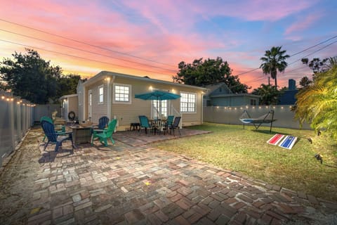 Fully fenced backyard - dog-friendly, private & perfect for lounging