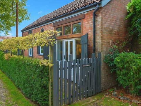 Outdoor | The Coach House - Marshgate Cottages, North Walsham