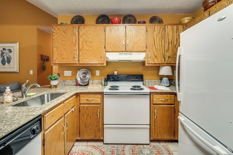 Kitchen | Cooking Basics | Drip & Keurig Coffee Makers | Dishwasher