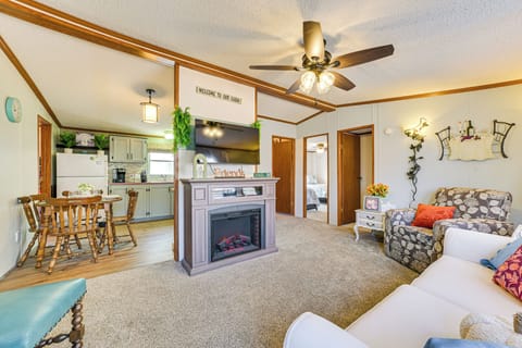 Houghton Lake Vacation Rental | 3BR | 2BA | 960 Sq Ft | 4 Steps Required