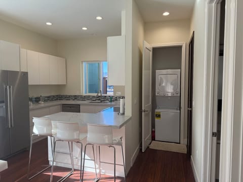 Guesthouse include full operating kitchen