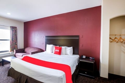 Bedroom. Interior and views may vary based on location and availability