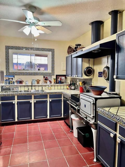 Kitchen - Classic Appliances