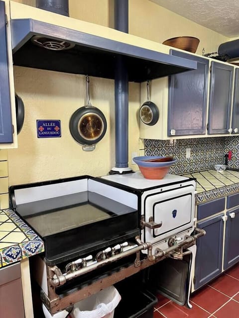 Kitchen - Classic Appliances
