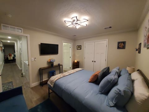 master suite/hallway