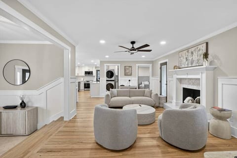 Spacious 3BR Augusta home with open layout—comfortable and convenient for any stay