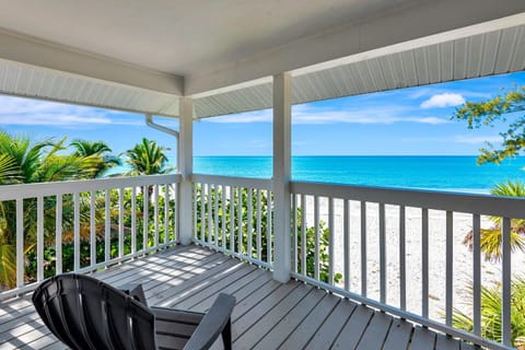 3BR Gulf-Front Luxury with Panoramic Views (5977)