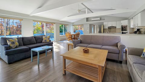Open and bright main living area