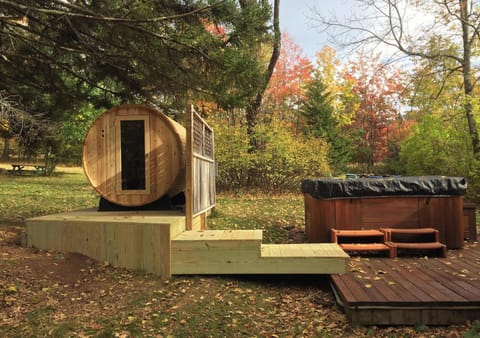 Sauna and Hot Tub