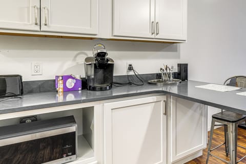 Kitchen | Cooking Basics | Dishwasher | Refrigerator | Blender | Toaster