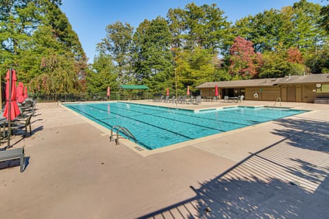 Connestee Falls Outdoor Pool