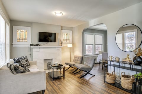 University City Vacation Rental | 2BR | 1BA | 1,008 Sq Ft | 6 Steps to Enter