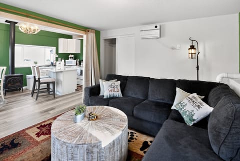 Architecture, Building, Furniture, Indoors, Living Room