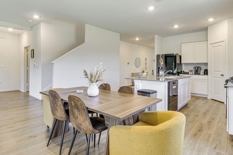 Dining Table | Dishware & Flatware | 1st Floor