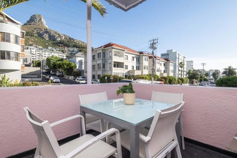 Kiandra Bantry Bay 3-Bed – Steps from Promenade (33390)