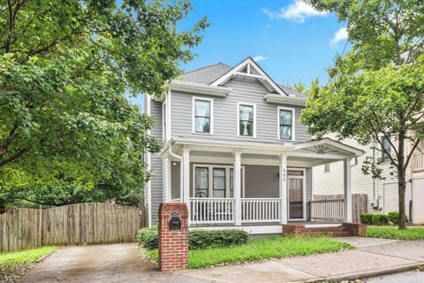 Perfect for Large Groups • Book Both Homes