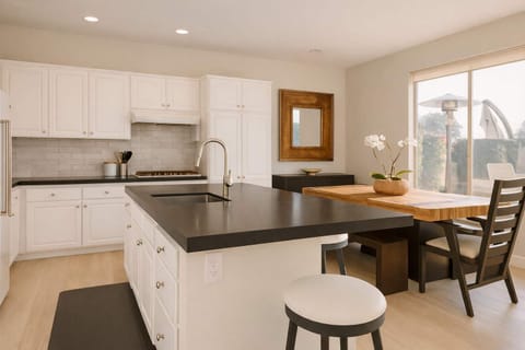 Newly Renovated Kitchen