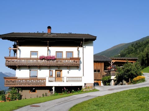 FW Oberstallberg - apartment/apartment, shower and bath, WC, 2 bedrooms Apartment in Salzburgerland