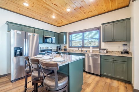 Hochatime's fully-equipped kitchen