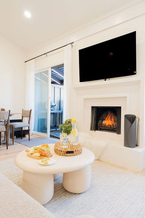 Living Room with Fireplace