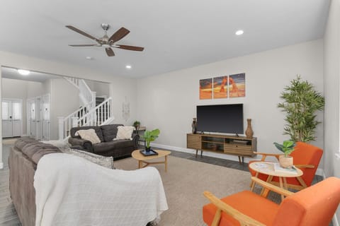 Spacious Living Room | Smart TV | Cozy Seating for the Whole Group