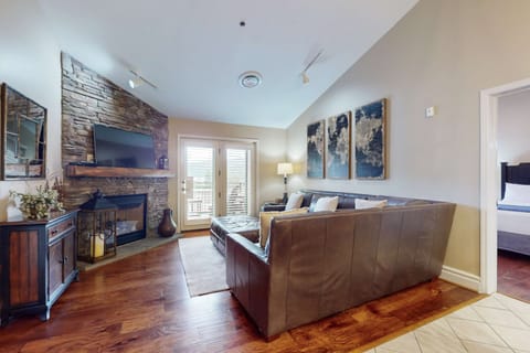 Stylish space with stone accents, warm lighting, and gorgeous views for relaxation!